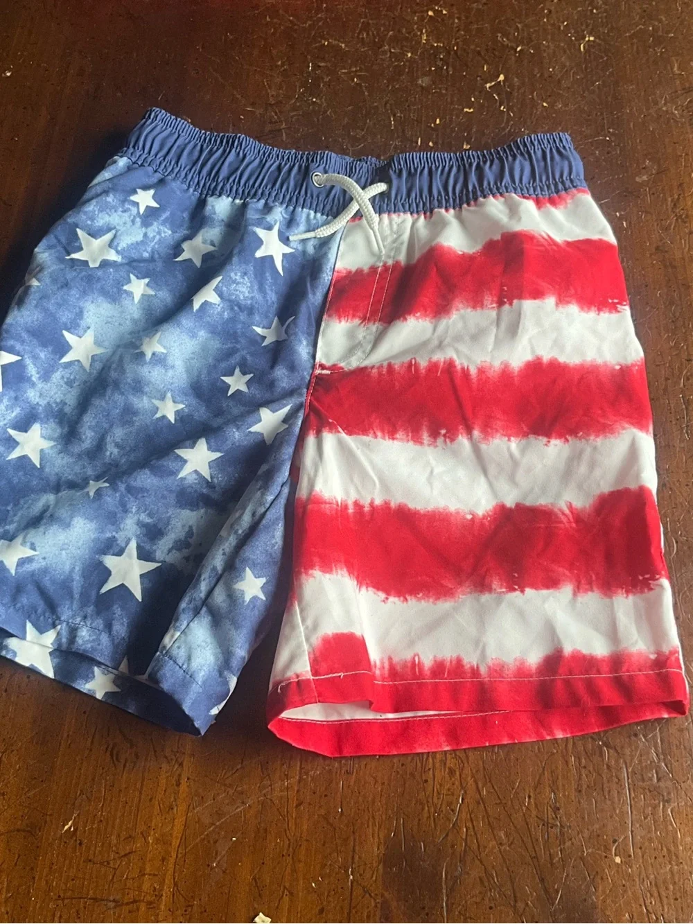 NWT boys size 6 Oshkosh swim trunks